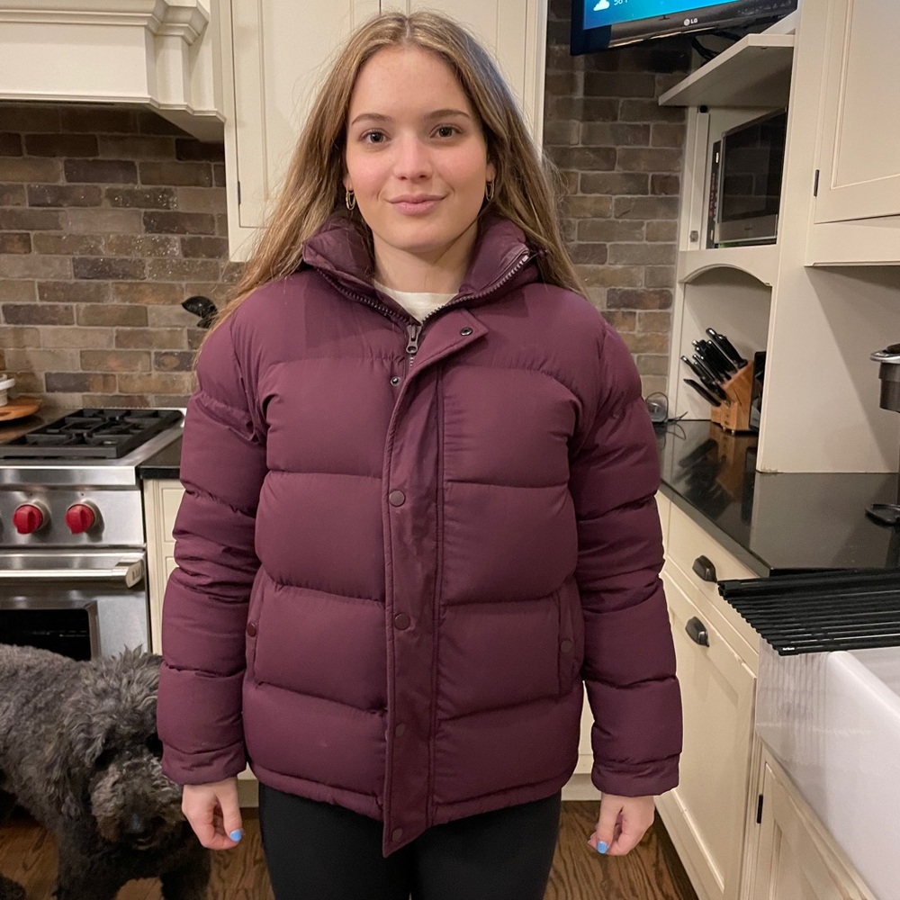 Aritzia TNA burgundy SuperPuff puffer Jacket